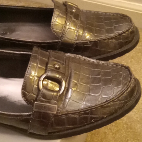 Anne Klein 2 iflex Aklange Pewter Short Heeled Loafer Style w box - Picture 12 of 12